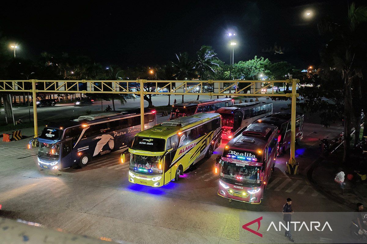Pemprov Lampung sebut 899 armada angkutan jalan tersedia akhir tahun