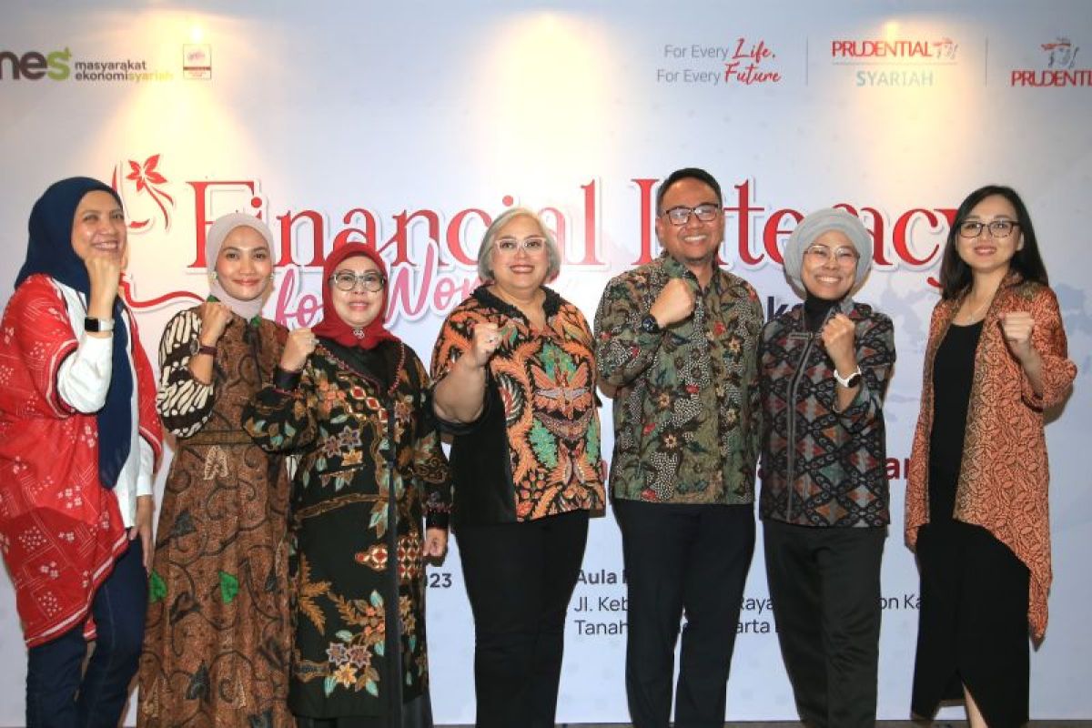 Gandeng OJK, KPPPA, dan MES, Prudential Indonesia dukung perempuan Indonesia tingkatkan literasi keuangan
