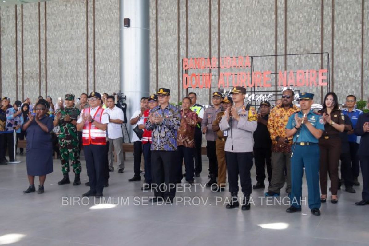 Pemprov Papua Tengah: Bandara Nabire sarana buka peluang investasi