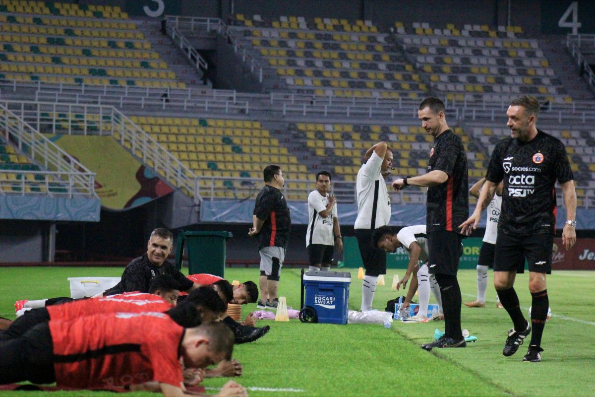 Pelatih Persija: Pertandingan lawan Persebaya hal yang sulit