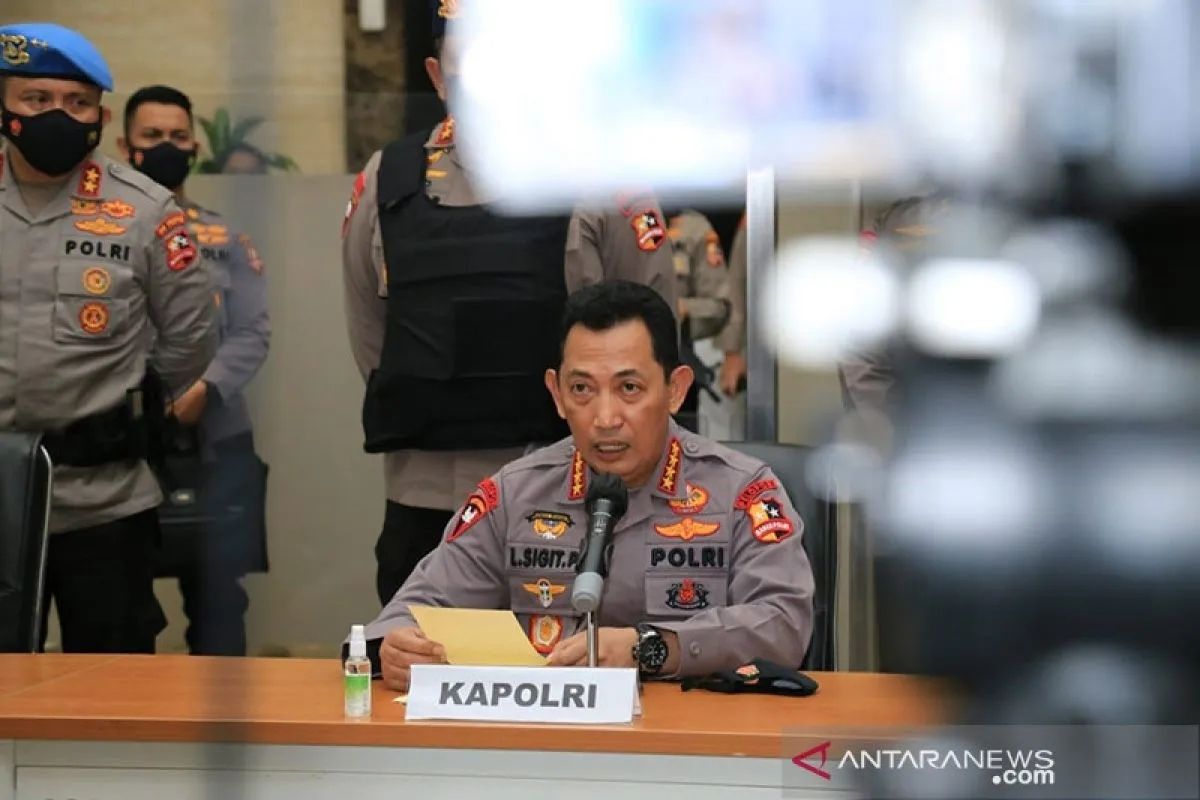 Polri mutasi ratusan personel, termasuk lima Kapolda