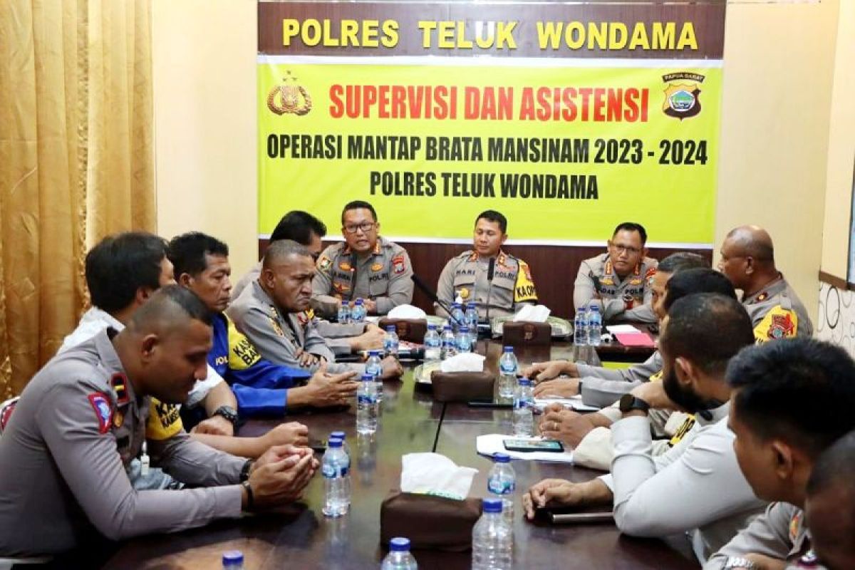 Polda Papua Barat supervisi Operasi Mantap Brata di Wondama