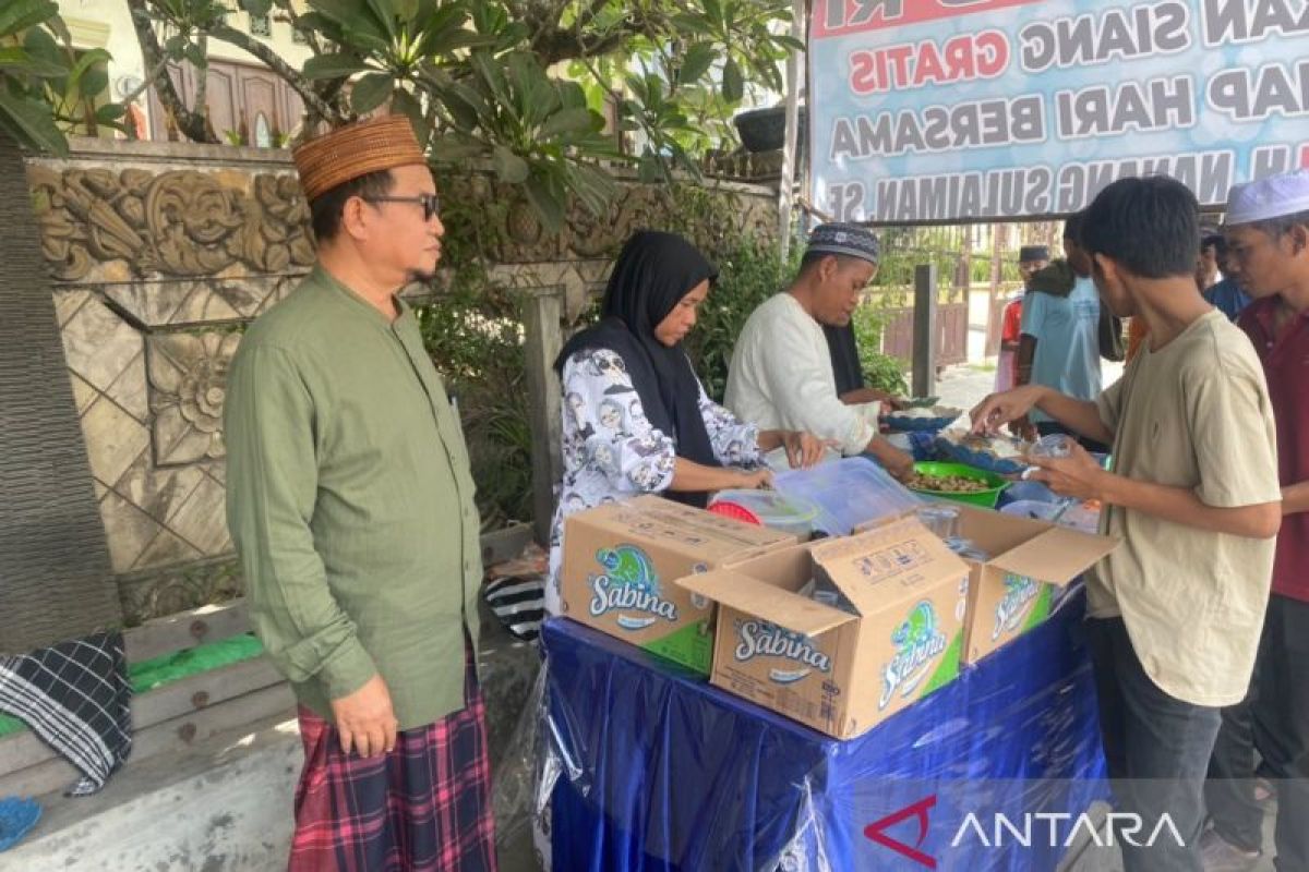 Abah Nanang buka makan siang gratis untuk masyarakat Samarinda