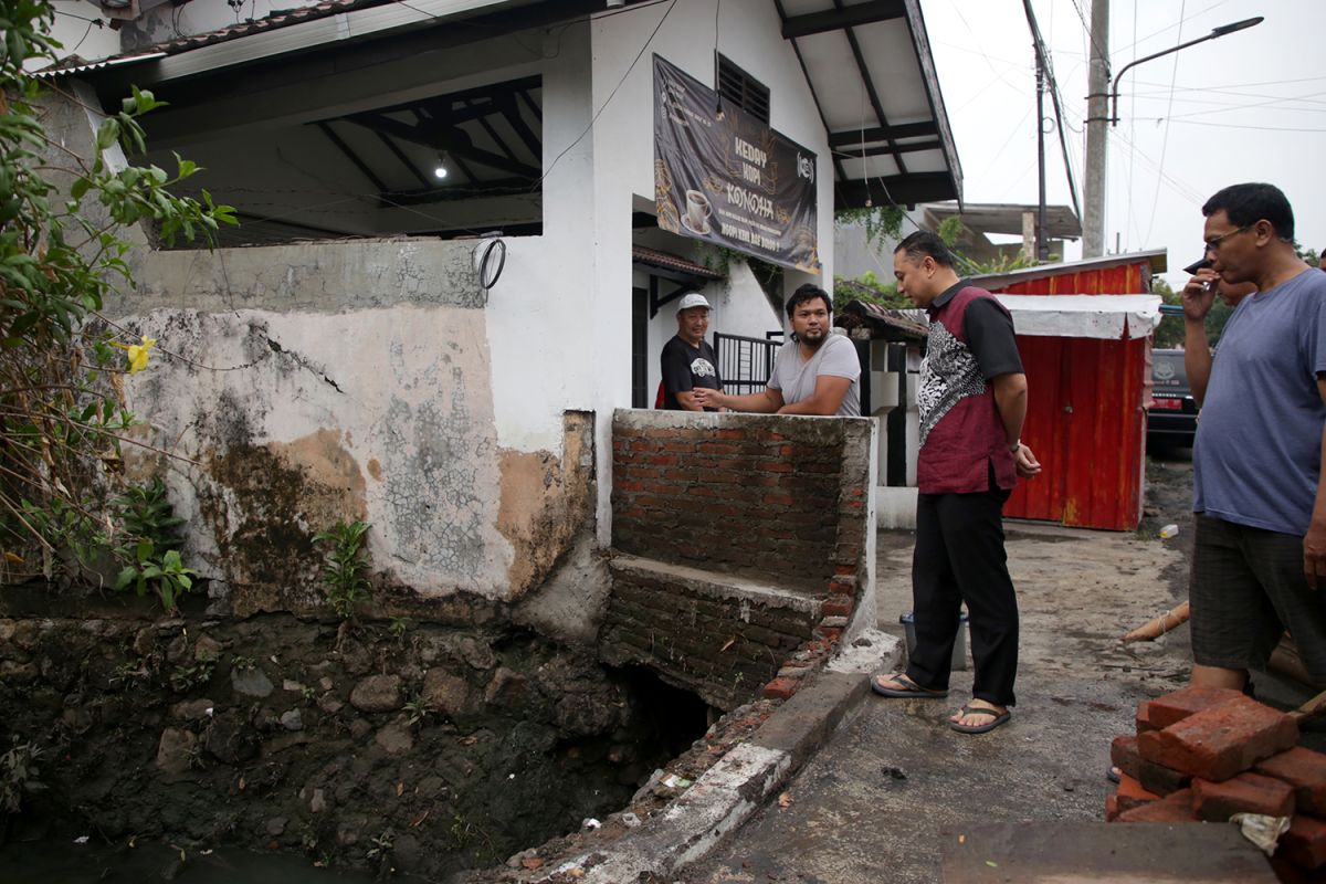 Wali Kota mengimbau warga Surabaya waspadai cuaca ekstrem