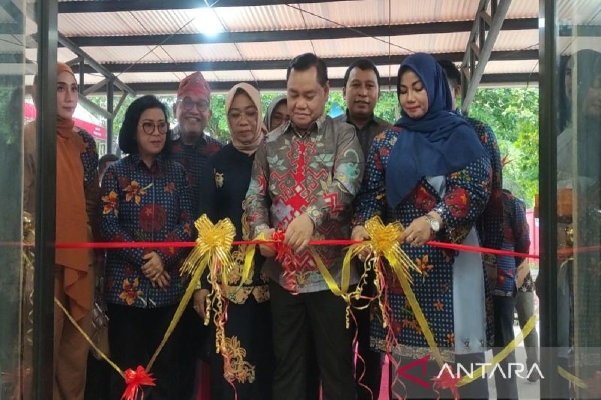 Pasar Rakyat Mentaya Sampit resmi dialihkan menjadi Swalayan UMKM
