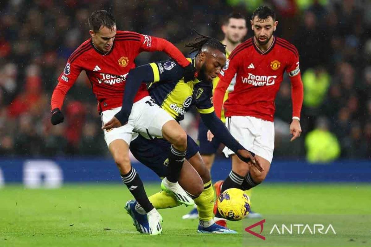 MU curi satu poin dari Anfield seusai tahan imbang Liverpool tanpa gol