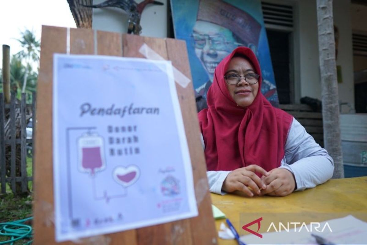 LKBN ANTARA Biro Gorontalo bersama PMI gelar donor darah