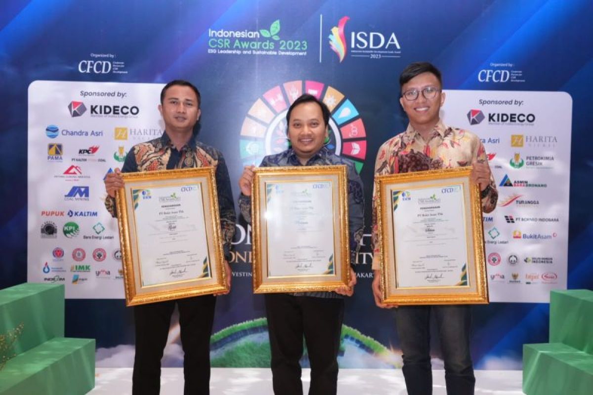 PT Bukit Asam raih 3 penghargaan di ajang Indonesia CSR Awards 2023