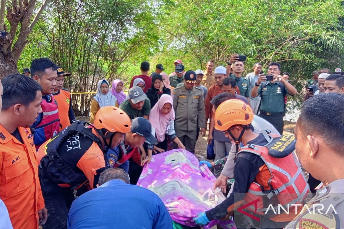 Tim SAR gabungan temukan korban tenggelam di Sungai Cimanceri