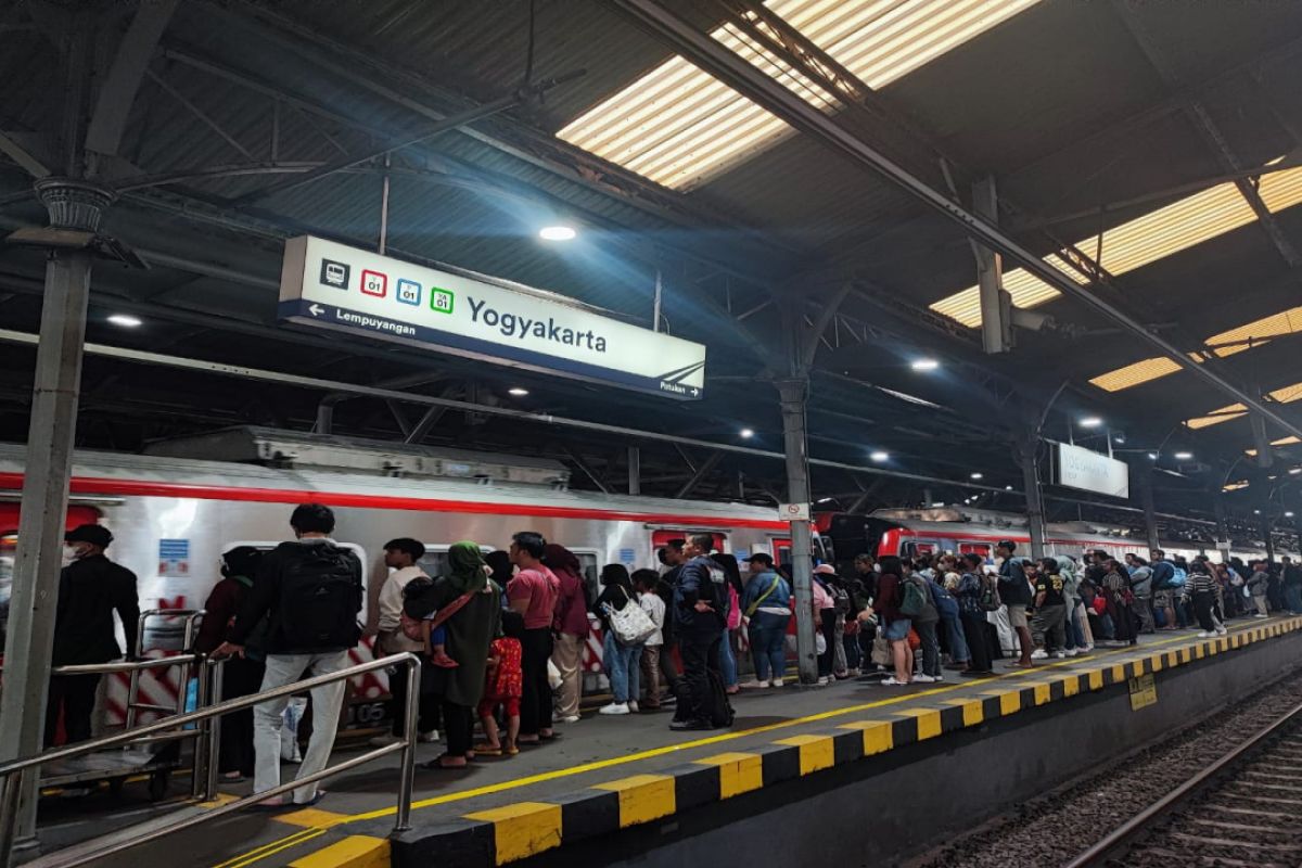 Daop 6 Yogyakarta pastikan tiket keberangkatan kereta api tersedia