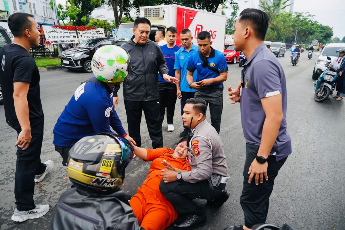 Lakalantas di depan mata, ini yang dilakukan Irjen Iqbal