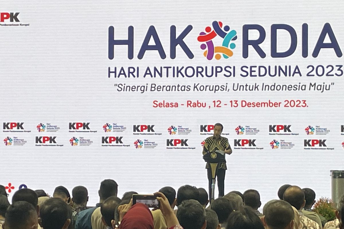 Kata Jokowi, terlalu banyak pejabat Indonesia dipenjara karena korupsi