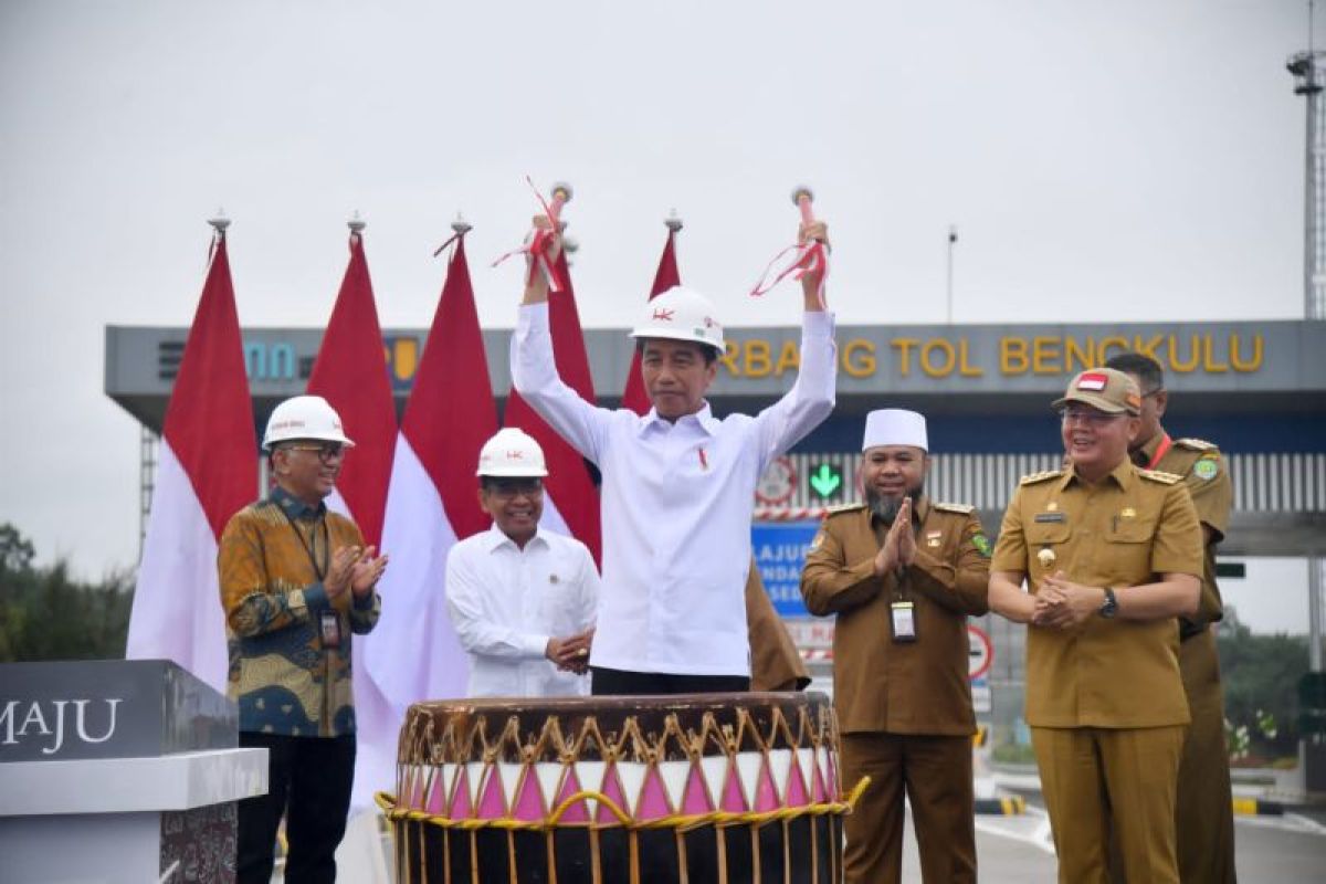 Berjuang menerobos isolasi Bengkulu