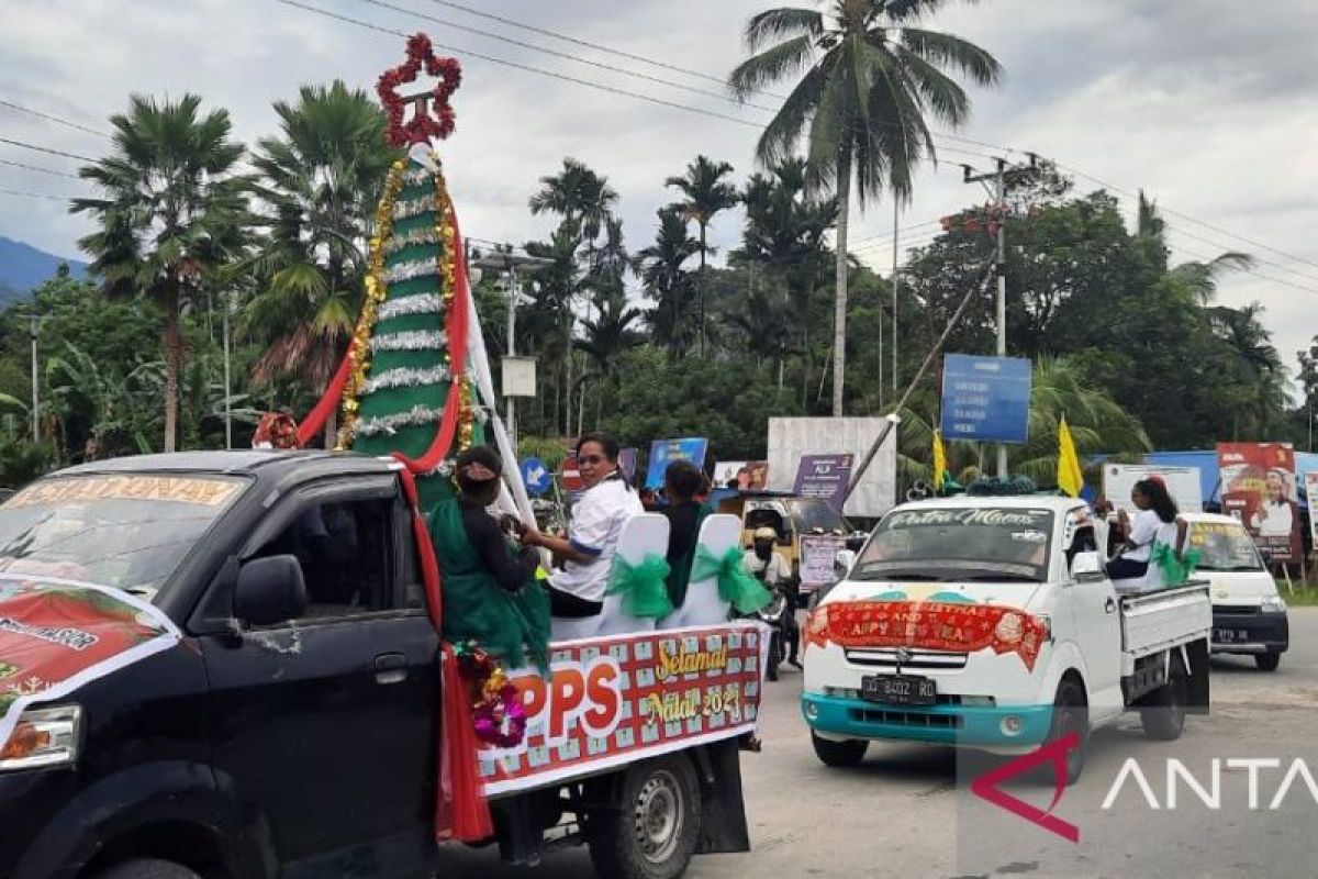 BKAG Teluk Wondama selenggarakan parade Natal dan deklarasi damai