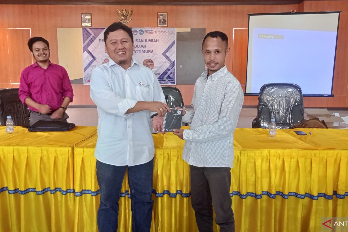 LKBN ANTARA Maluku beri pelatihan menulis artikel bagi mahasiswa Unpatti