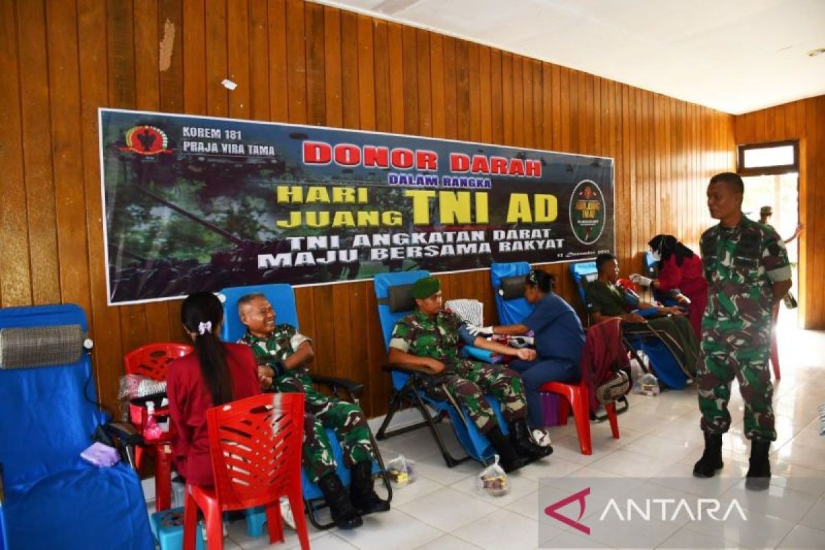 Korem 181/PVT gelar donor darah peringati Hari Juang TNI AD