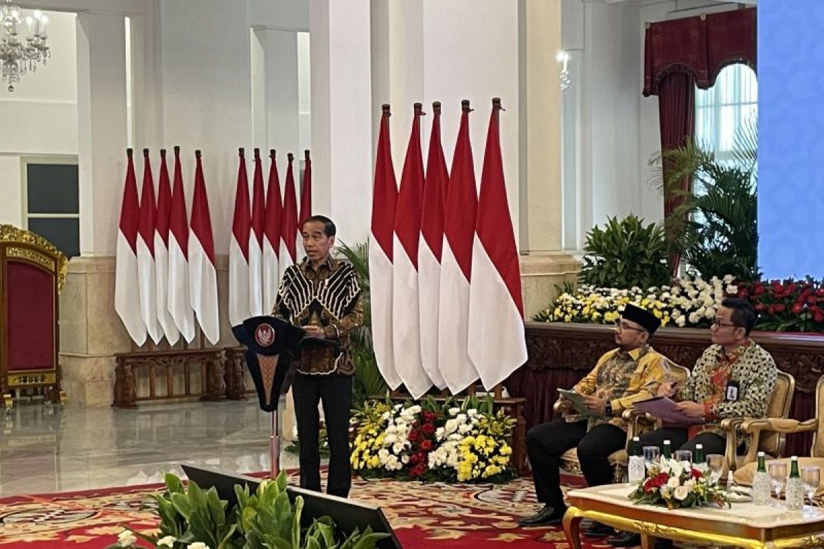 Jokowi berharap dana haji dikelola dengan hati-hati