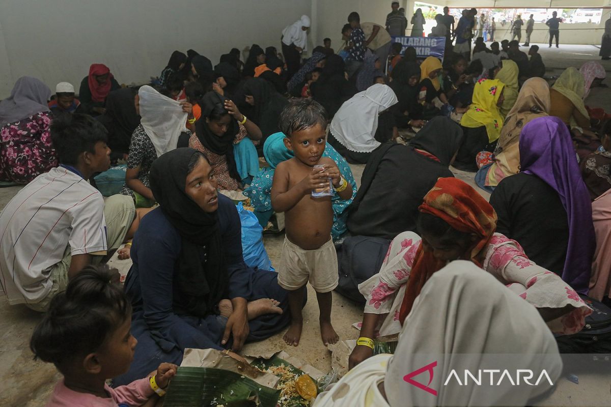 Menlu Retno temui komisioner UNHCR bahas isu Rohingya