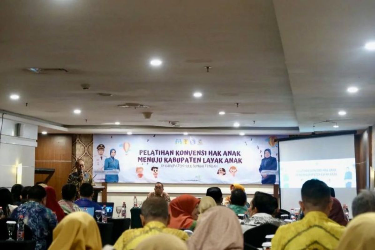 Pemkab HST gencarkan kabupaten layak anak melalui konvensi hak