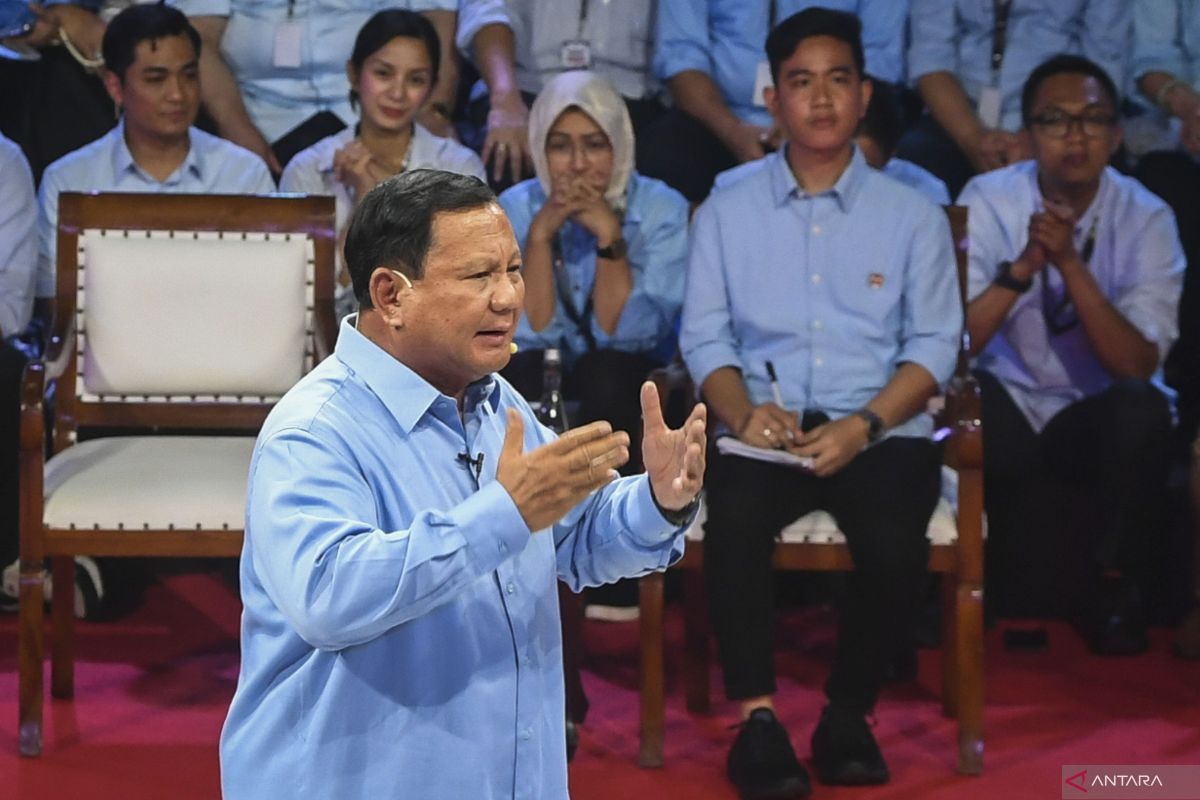 First debate: Prabowo heats up Papua talk with pencak silat movements