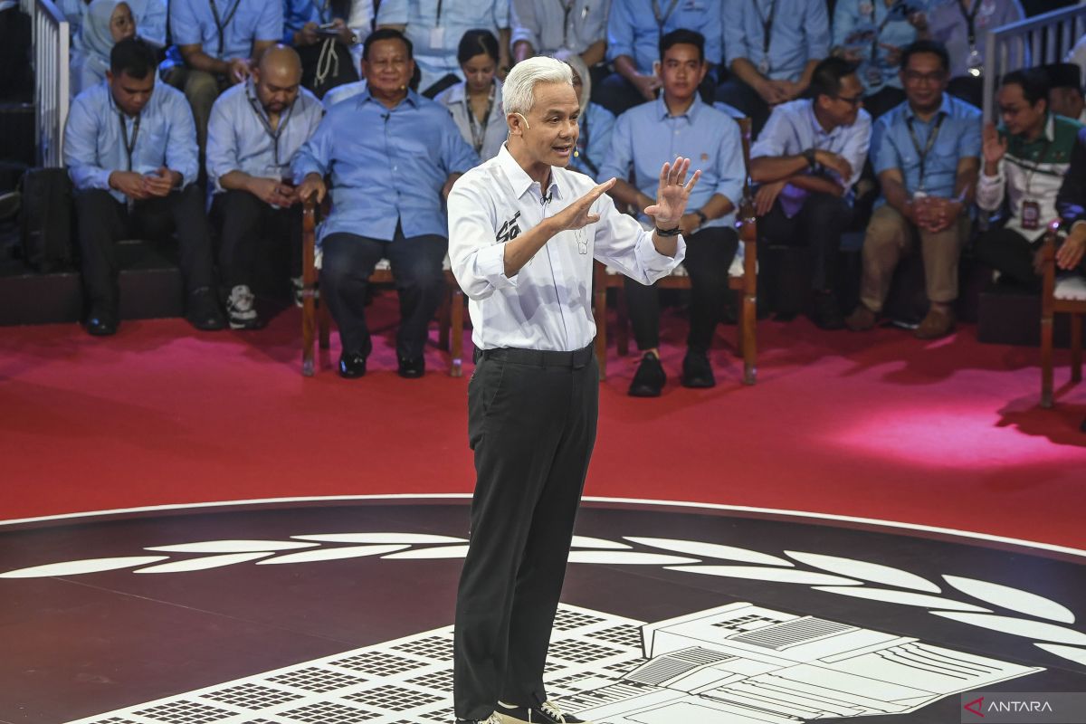 Ganjar pledges equal access, jobs for all Indonesians at first debate