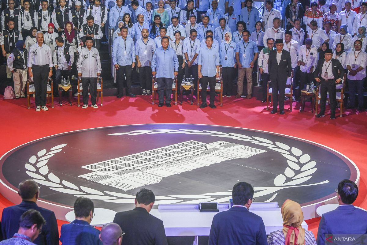 Debat ketiga Pilpres 2024, KPU sediakan podium dan satu mikrofon