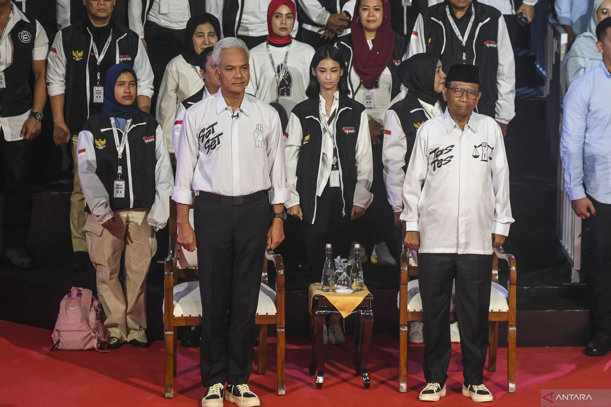 Hari ke-17 kampanye pilpres 20924, Ganjar temui nelayan, Mahfud kunjungi pesantren