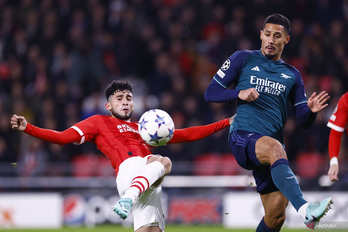 Arsenal-PSV bermain imbang 1-1 laga terakhir fase grup