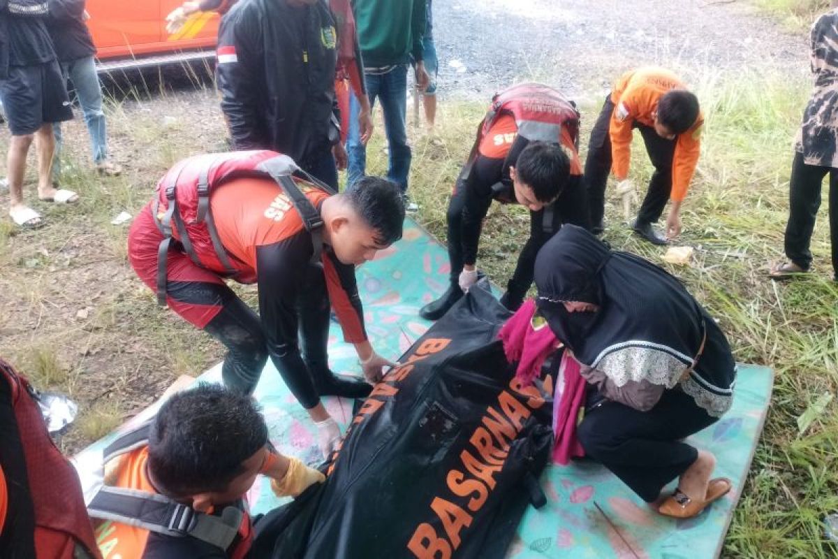 Hilang saat mencari ikan, fans PSPS Riau ditemukan tewas