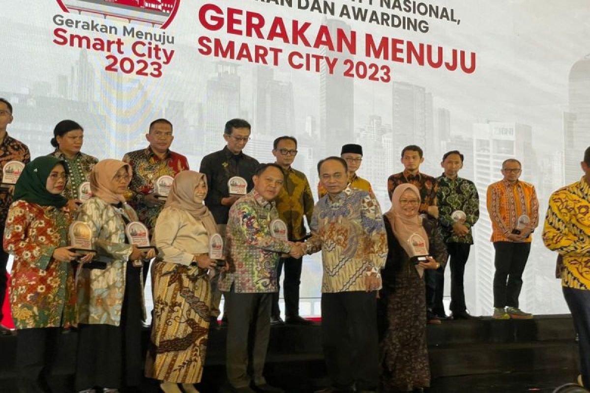 Pemkab Barsel raih penghargaan Smart City 2023 dari Kemenkominfo