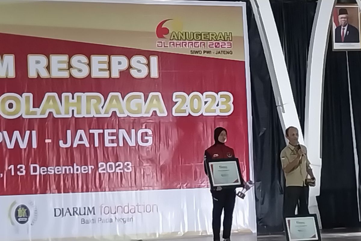 Kiromal Katibin dan Atifa Fismawati atlet terbaik Jateng 2023
