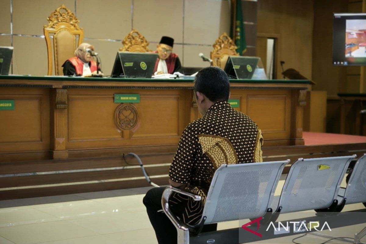 Mantan wali kota Bandung Yang Mulyana divonis empat tahun penjara
