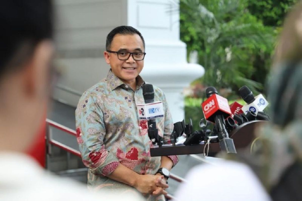 Menpan RB Abdullah Azwar sampaikan rencana rekrutmen CASN 2024 ke Presiden Jokowi