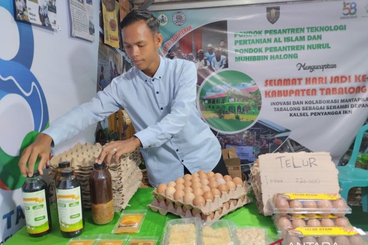 Ponpes binaan Adaro promosikan produk unggulan pada Pekan Raya Tabalong