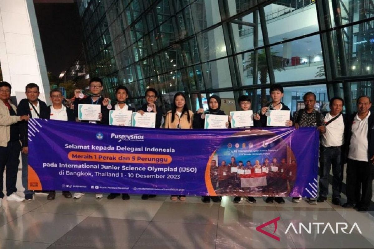 Kala anak karyawan PalmCo harumkan Indonesia di Olimpiade Sains Internasional