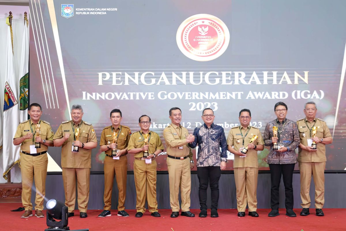 Ministry bestows Banjarmasin Very Innovative City Award