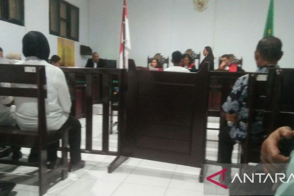 Majelis hakim PN Ambon vonis tiga terdakwa narkoba 5-8 tahun  penjara