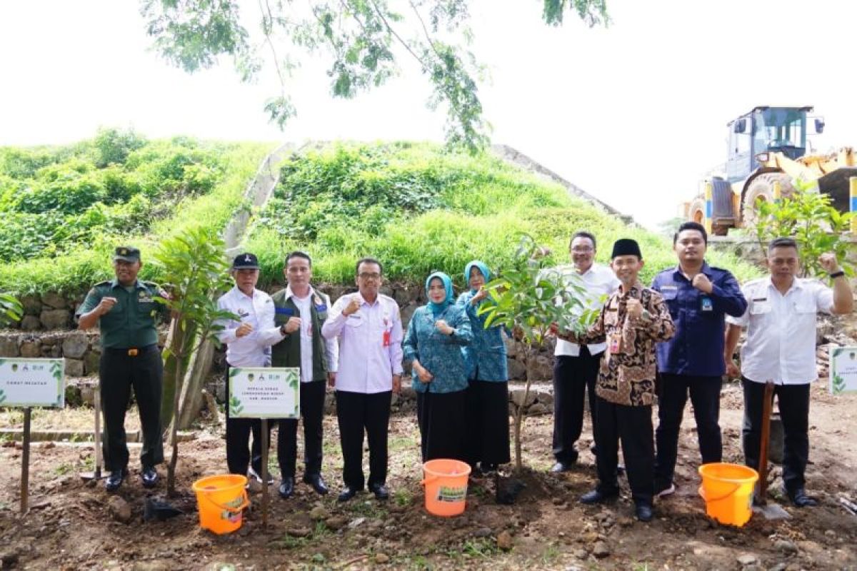 Pemkab Madiun ajak warga terlibat  dalam pengelolaan sampah plastik