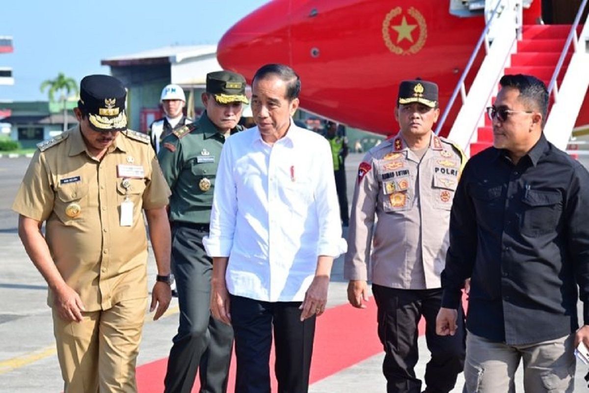 Presiden Jokowi berkunjung ke Jawa Tengah untuk tanam padi hingga resmikan terminal
