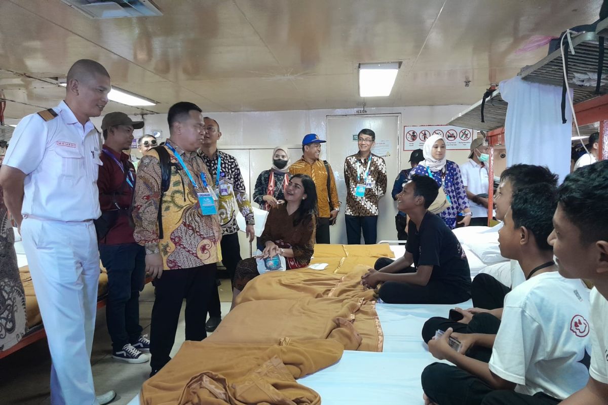PT Pelni sediakan layanan hotel terapung gratis dukung Hari  Nusantara di Tidore