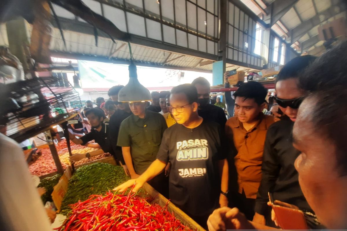 Anies prihatin pedagang pasar Angso Duo Jambi terjerat rentenir