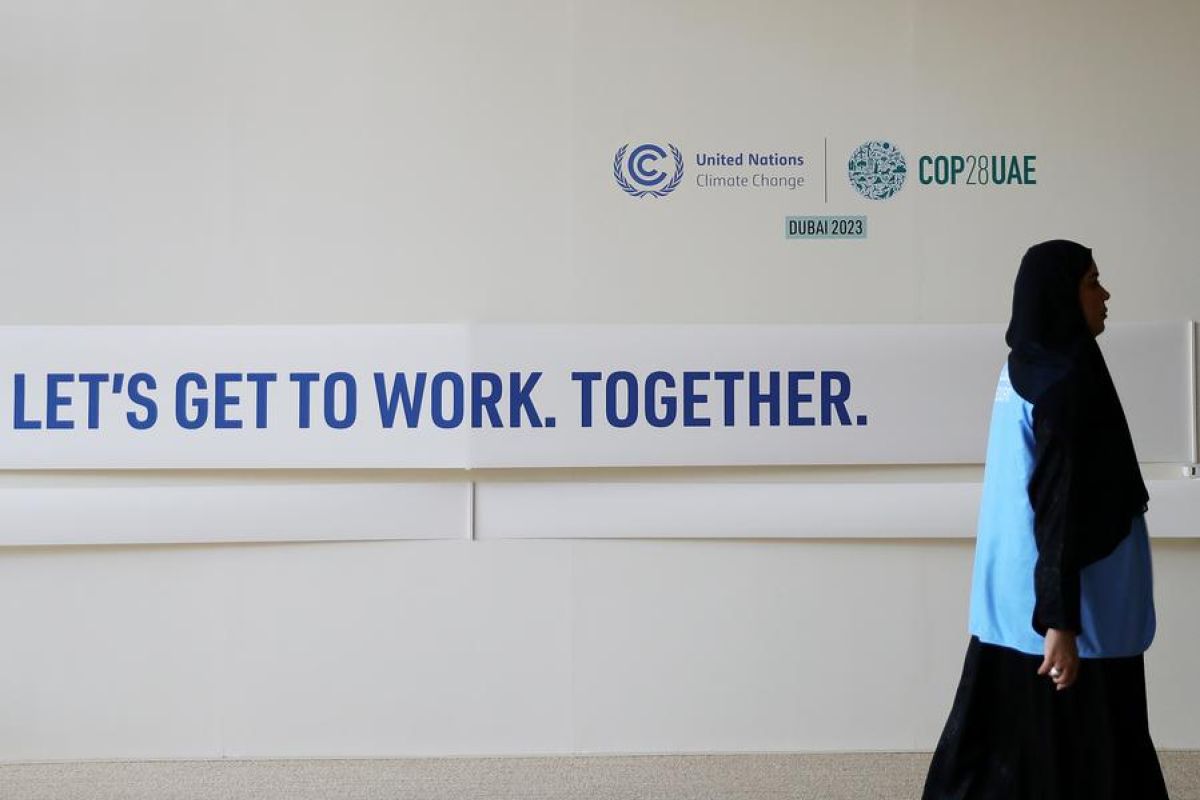 COP28 hasilkan konsensus "bersejarah" untuk percepat aksi iklim global