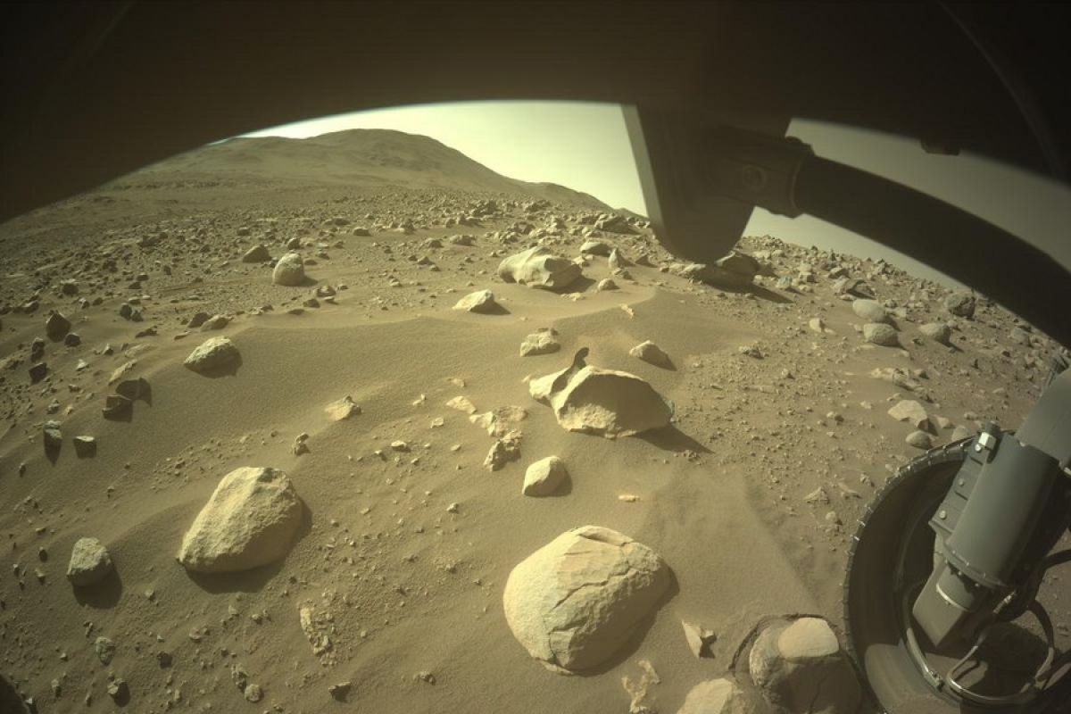 Rover Perseverance NASA lewati 1.000 hari Mars pengoperasiannya