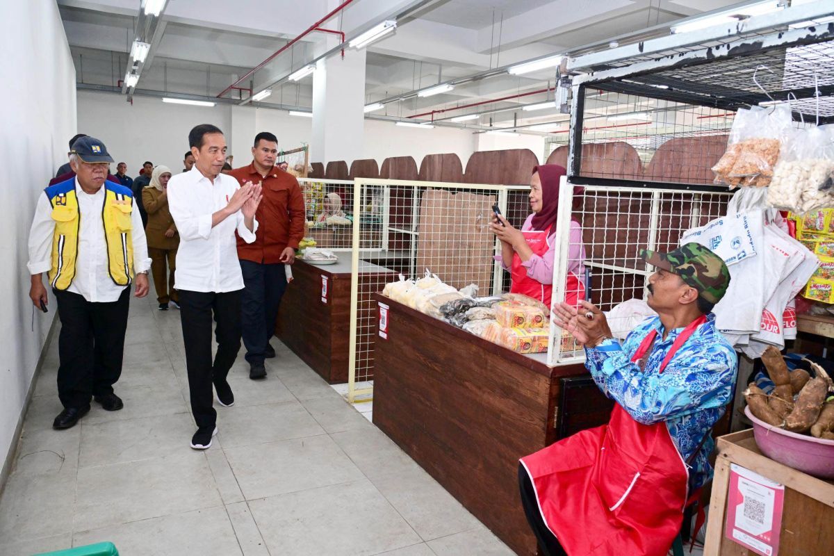 Jokowi berharap Pasar Induk Among Tani angkat perekonomian Kota Batu