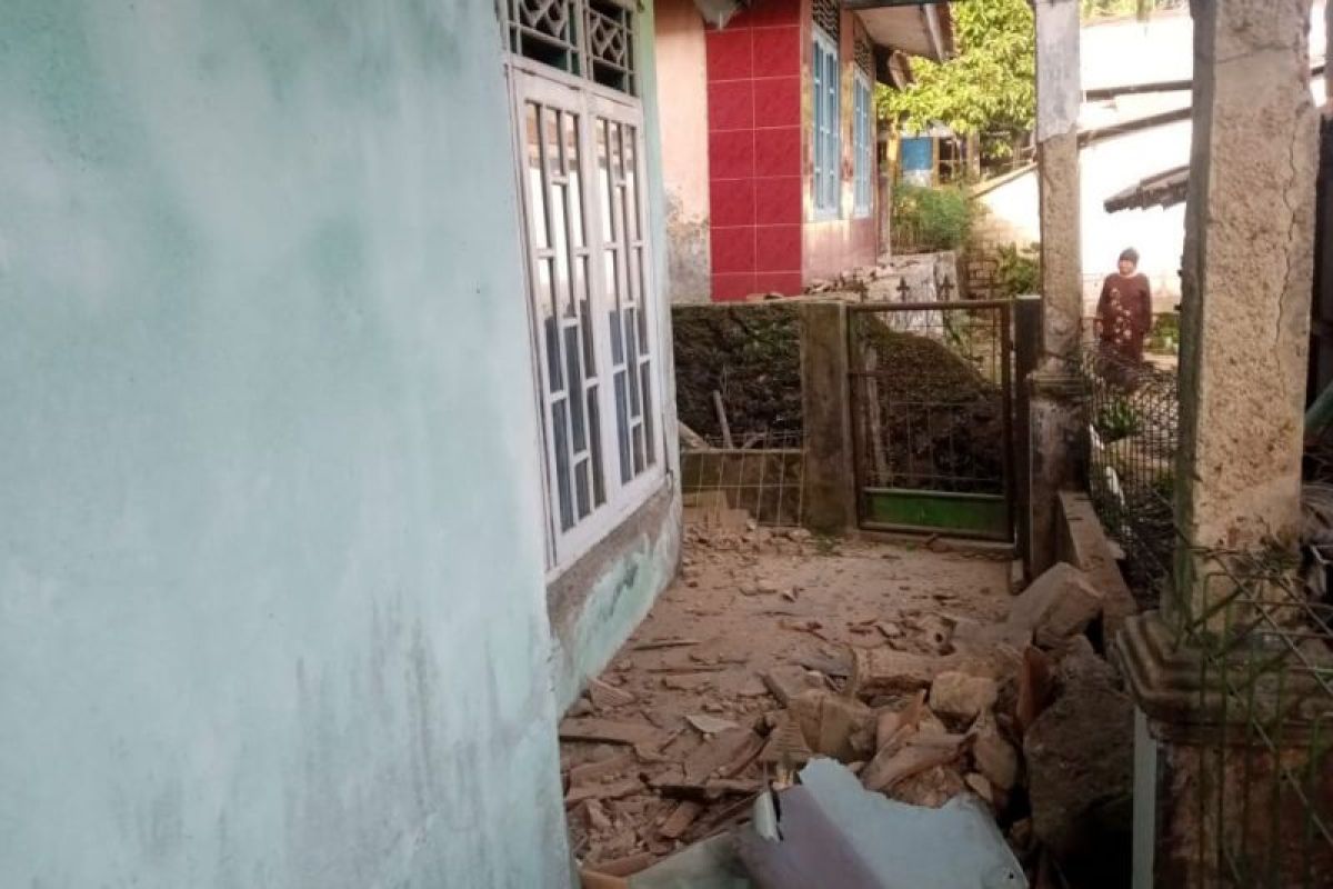 Ratusan rumah di Sukabumi rusak terdampak gempa M4,6
