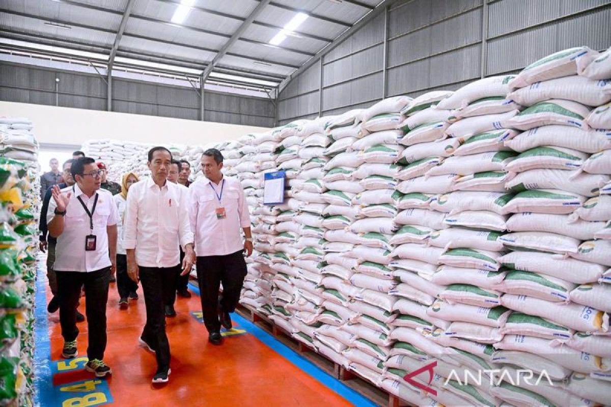 Jokowi: Jika APBN cukup, bantuan pangan CBP akan dilanjutkan