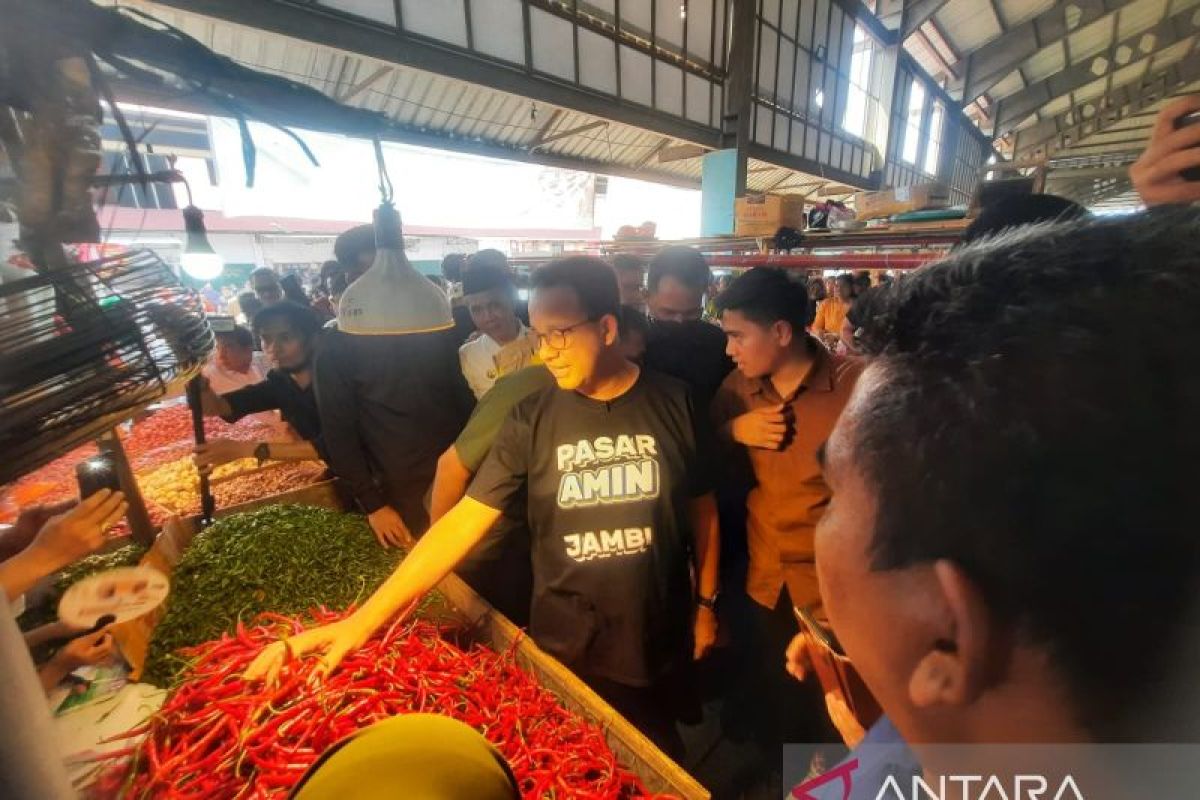 Anies prihatin pedagang pasar Angso Duo Jambi terjerat rentenir