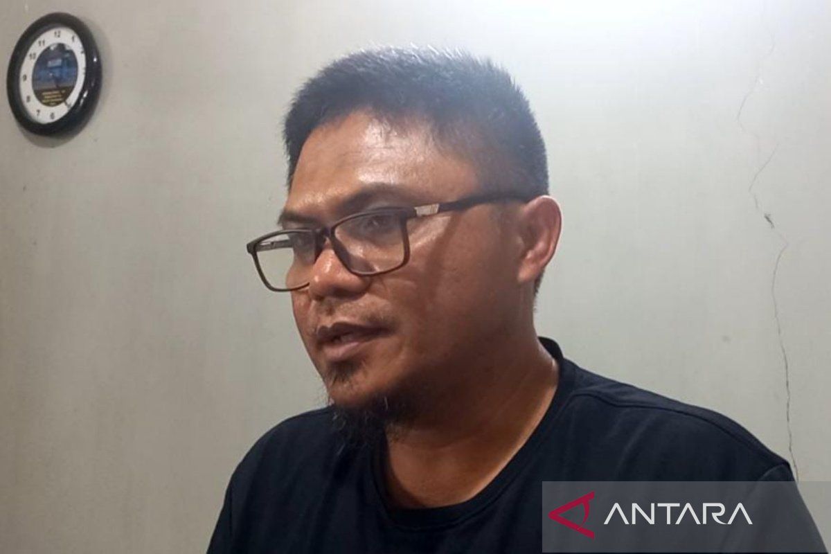 Densus 88 Antiteror mengamankan dua warga terduga teroris di Sukoharjo Jawa Tengah