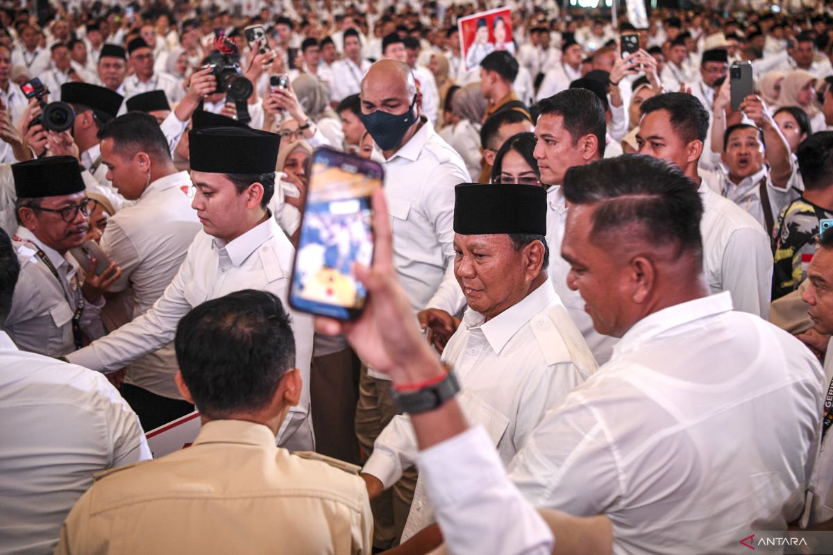 Iwan Bule dan Titiek Soeharto dilantik jadi petinggi Gerindra 