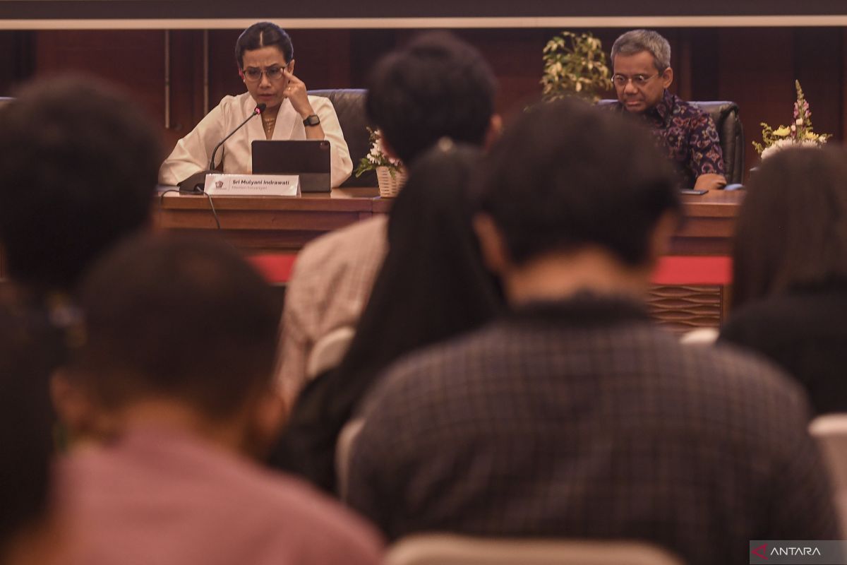 Sri Mulyani bukukan anggaran perlinsos Rp443,4 triliun pada 2023